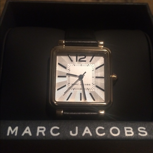 Marc Jacobs Gold Tone Leather Watch MJ1437 main image 4